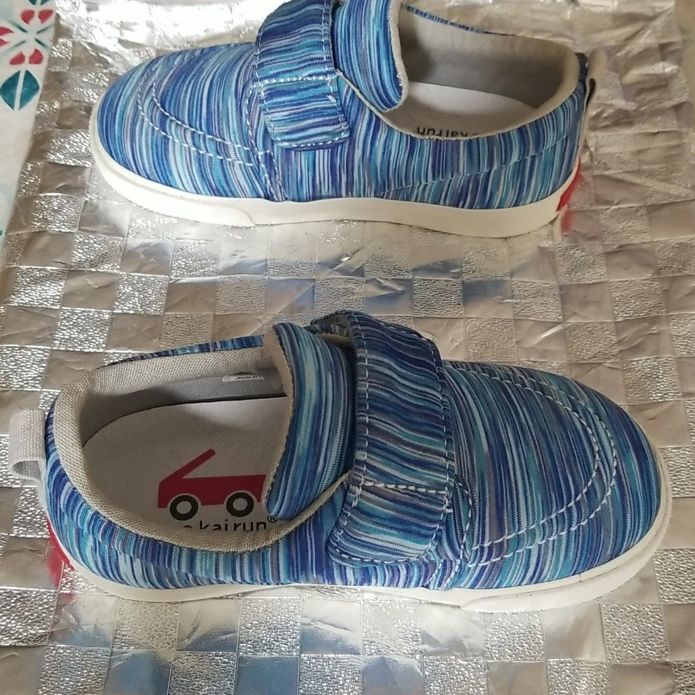 NWOT See Kai Run Velcro Wyatt Blue Jersey Sneakers - Preschool Size 12